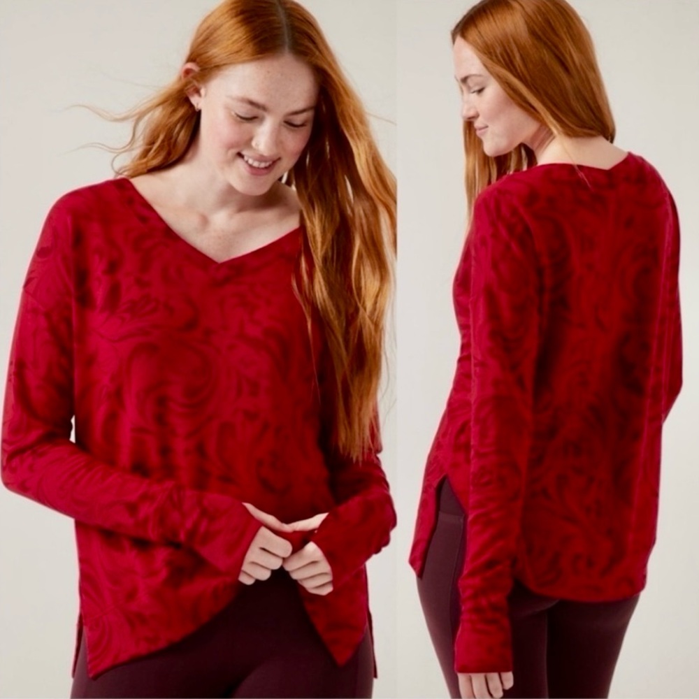 Athleta Coaster Luxe V-Neck Sweatshirt Agate Paisley Red Pullover Small Petite
